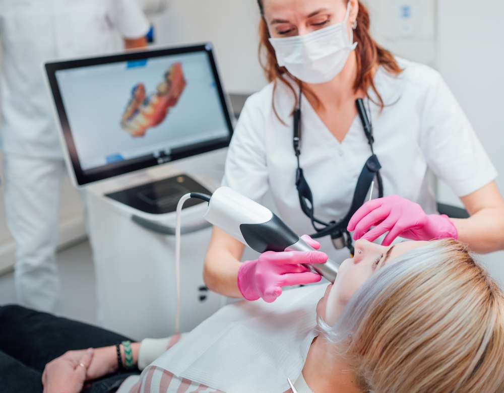 patient getting 3D scan of her mouth